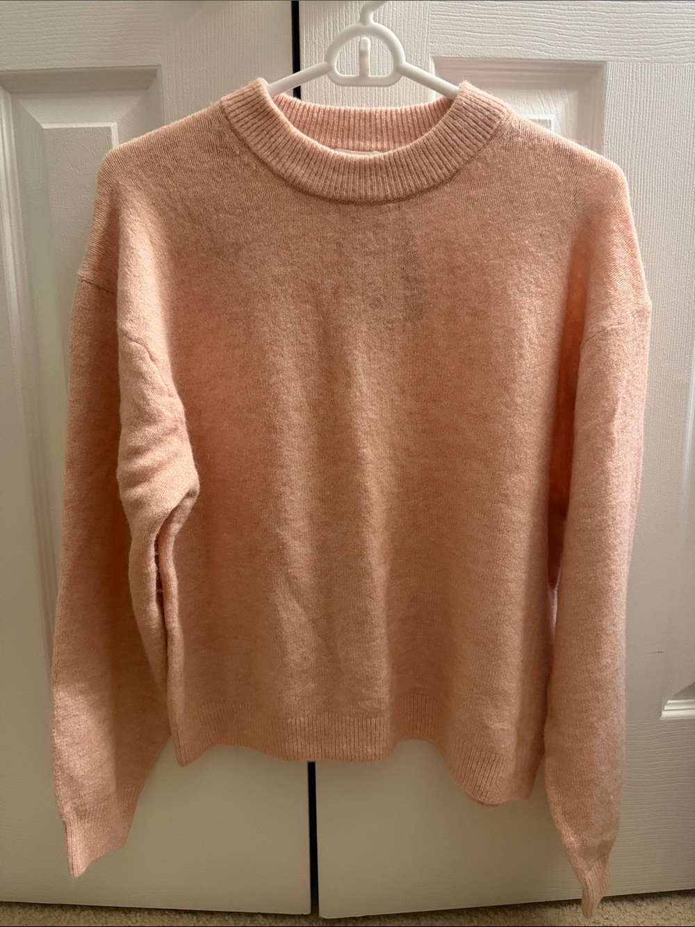 H&M Women's Peach Pink Crewneck Sweater